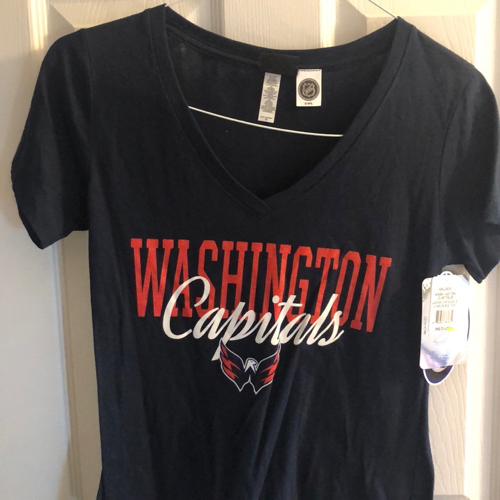 Washington Capitals Women’s Shirt NWT